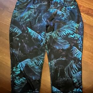 Black multi colored capris. Size XL. Made by Danskin Now